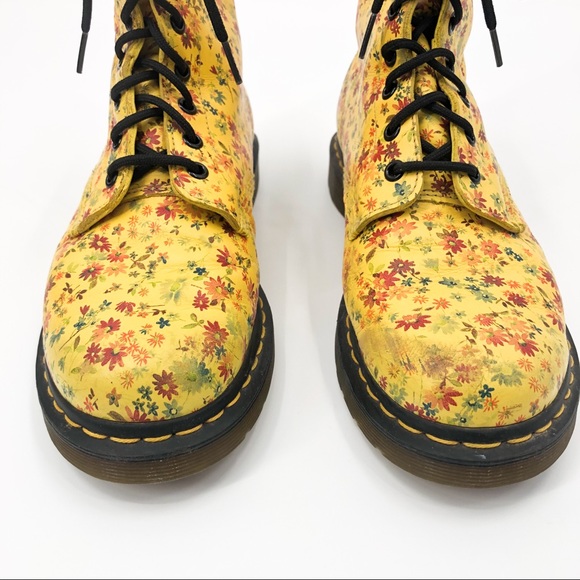 RARE Dr. Martens 1460 W 8 Eye Sun Yellow Flowers Floral Lace Up Combat Boots 10 - Picture 3 of 7
